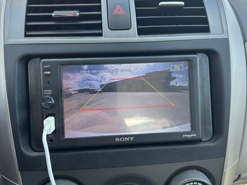 Used 2012 Toyota Corolla LE image 16