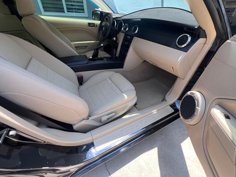 Used 2007 Ford Mustang GT image 6