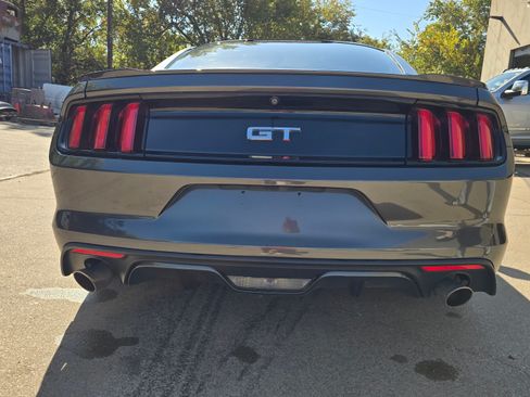 Used 2017 Ford Mustang GT image 11