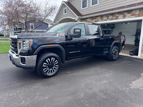 Used 2020 GMC Sierra 2500 4x4 Crew Cab w/ Convenience Package image 8