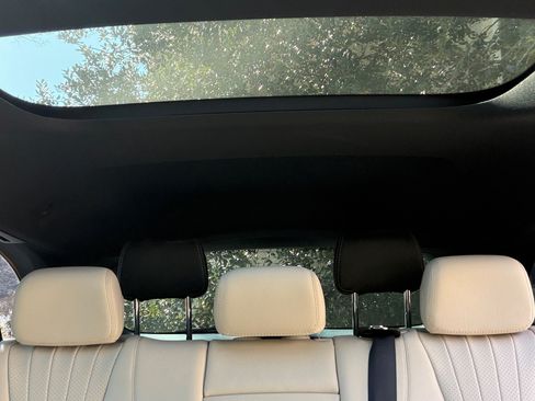 Used 2017 Mercedes-Benz E 400 4MATIC Wagon image 17