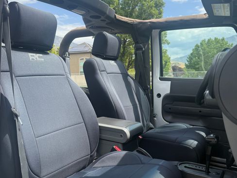 Used 2010 Jeep Wrangler Rubicon w/ Dual Top Group image 12