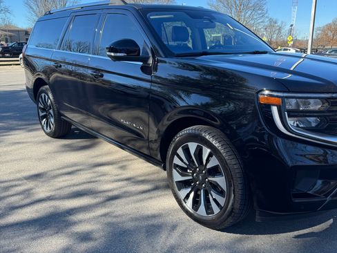 Used 2025 Ford Expedition Max Platinum w/ Platinum Ultimate Package image 1