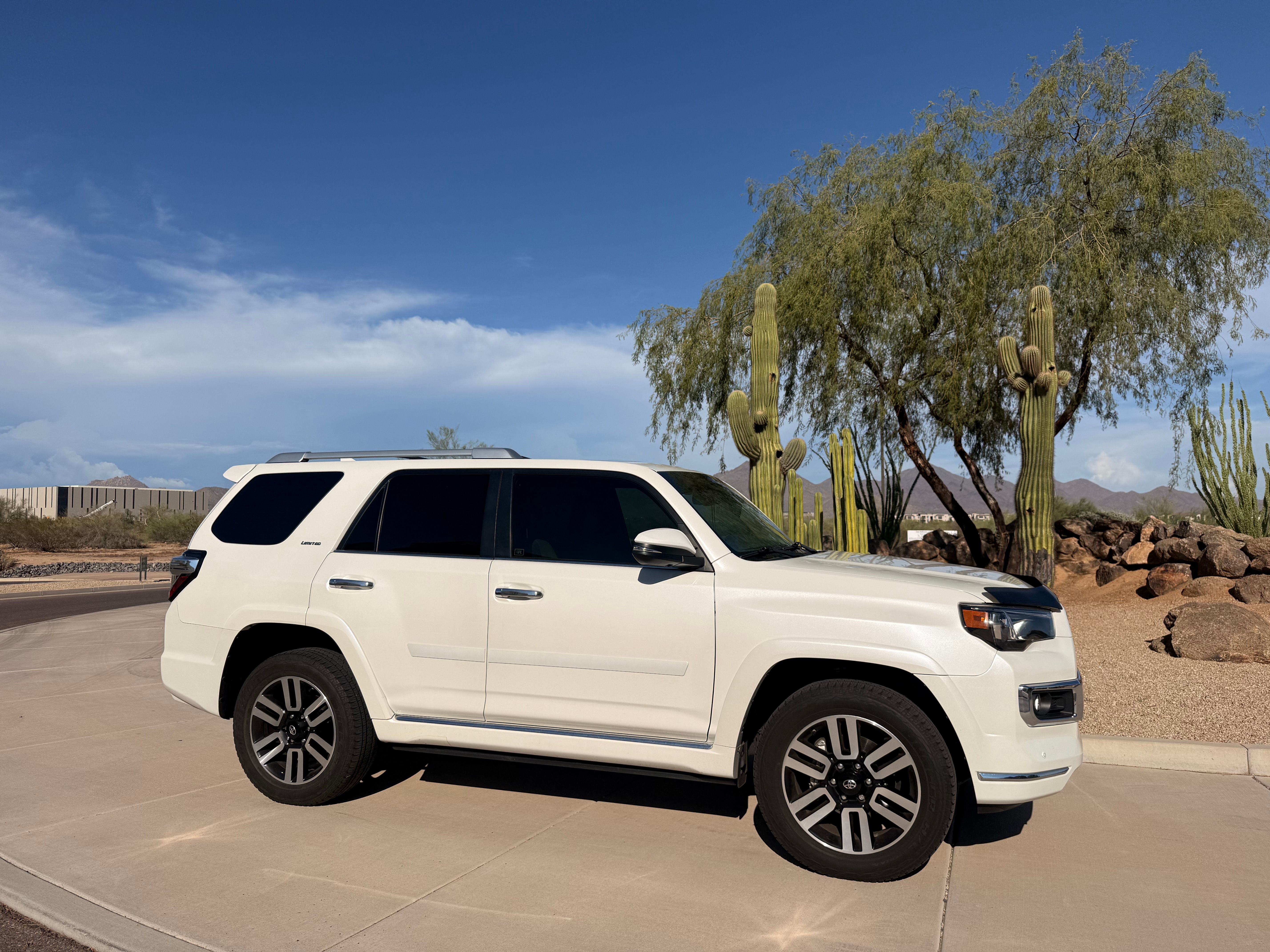 Used 2016 Toyota 4Runner Limited AWD/4WD image 15