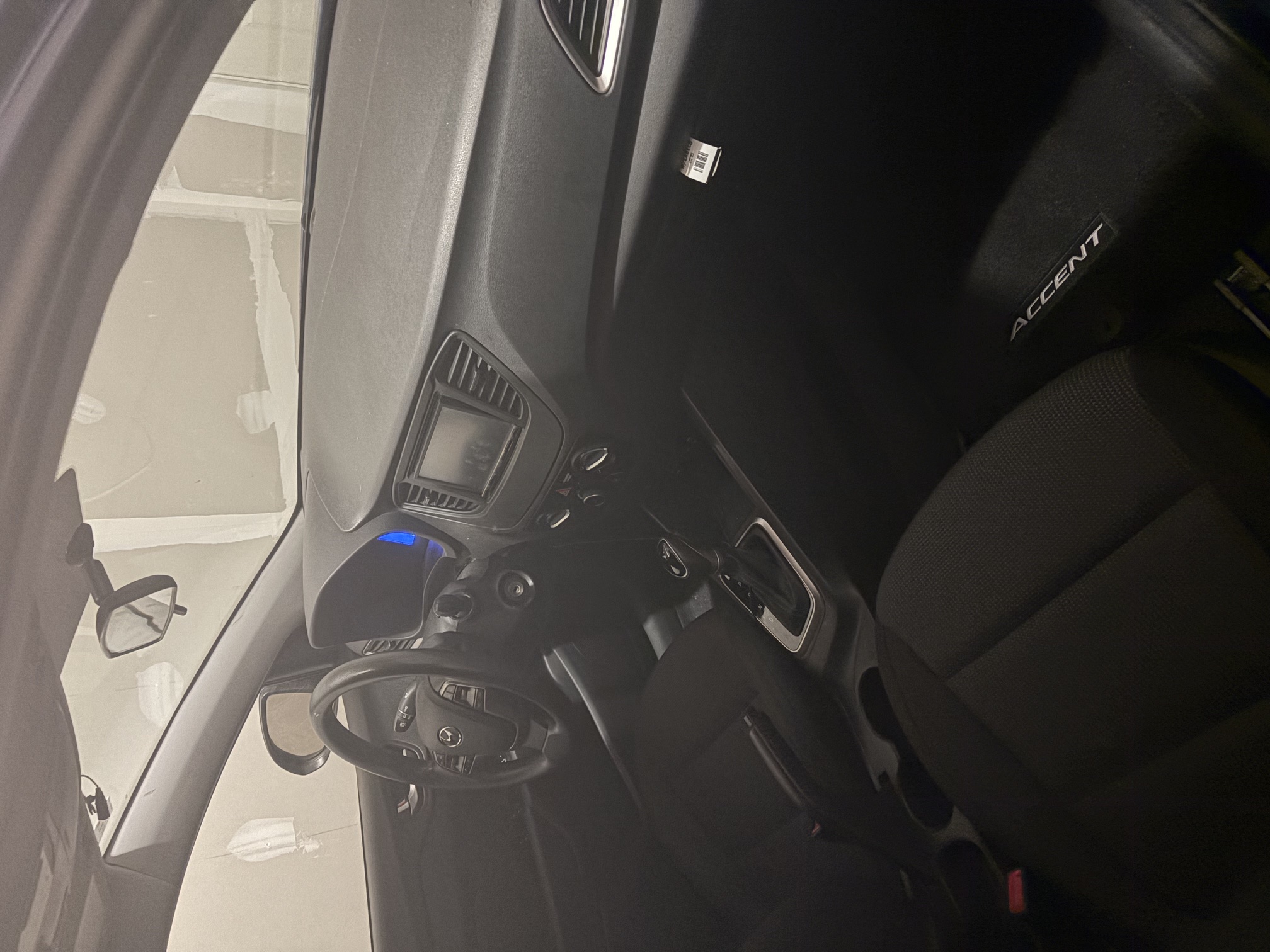 Used 2022 Hyundai Accent SE FWD image 5