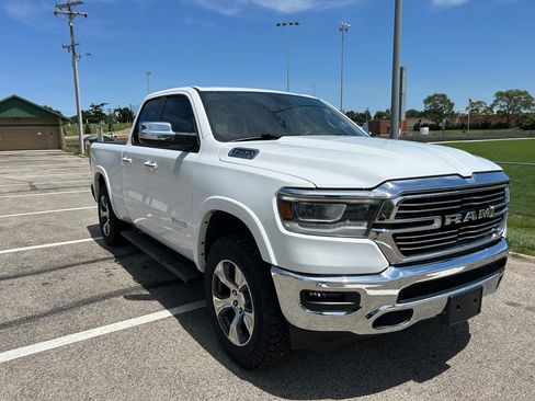 Used 2020 RAM 1500 Laramie AWD/4WD image 2