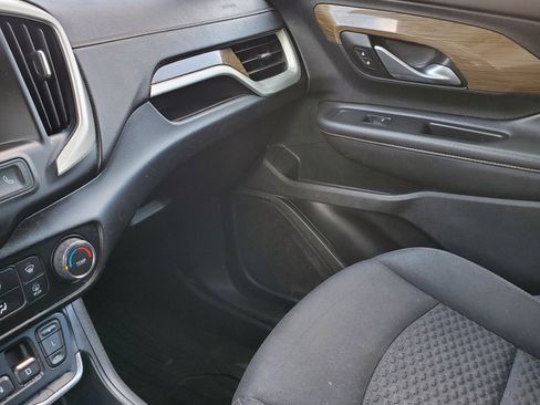 Used 2019 GMC Terrain SLE w/ Black Edition AWD/4WD image 8