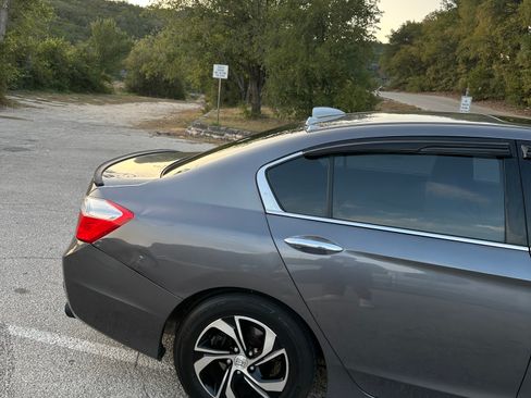 Used 2013 Honda Accord EX image 17