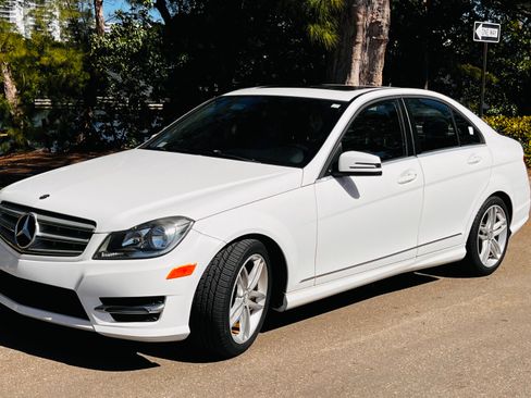 Used 2013 Mercedes-Benz C 250 Sedan image 1