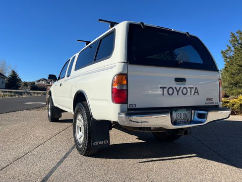 Used 1996 Toyota Tacoma 4x4 Xtracab V6 image 5