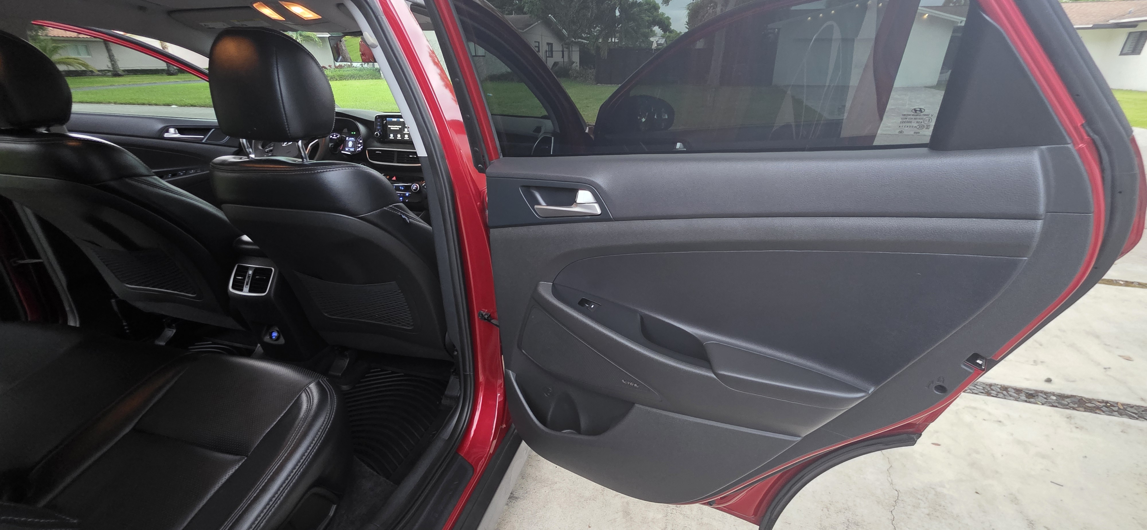 Used 2021 Hyundai Tucson Sport FWD image 16