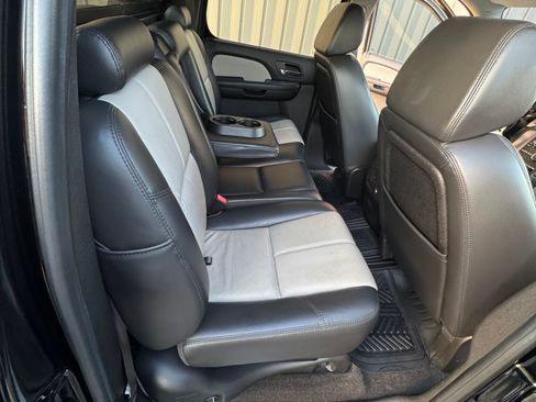 Used 2008 Chevrolet Avalanche LT w/ LT Preferred Equipment Group image 11