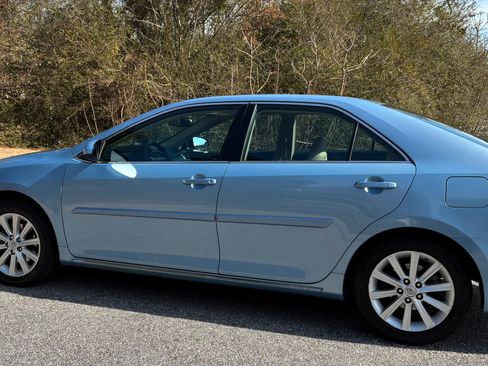 Used 2013 Toyota Camry XLE w/ Leather Pkg image 6