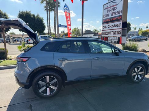 Used 2025 Honda Prologue Touring image 5