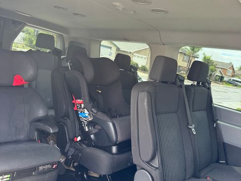 Used 2019 Ford Transit 150 XLT image 8