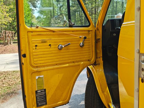 Used 1996 GMC G3500 Vandura image 20