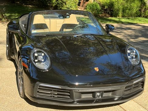 Used 2020 Porsche 911 Carrera image 2