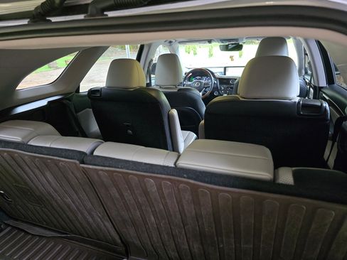 Used 2018 Lexus RX 450hL Premium w/ Premium Package image 5