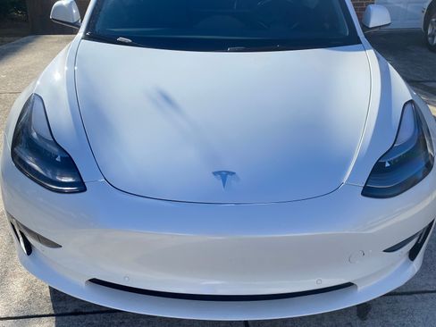 Used 2022 Tesla Model 3 image 2