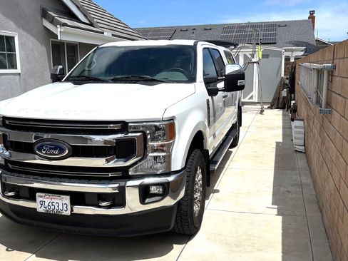 Used 2022 Ford F250 XLT w/ XLT Premium Package AWD/4WD image 1