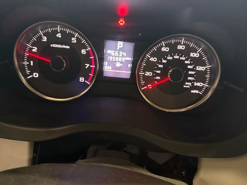Used 2014 Subaru Forester 2.5i Limited AWD/4WD image 17