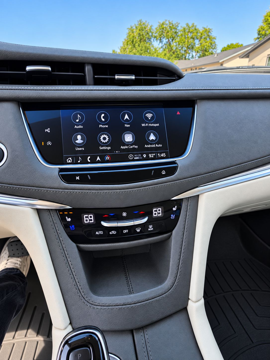 Used 2023 Cadillac XT5 Premium Luxury w/ Technology Package FWD image 13