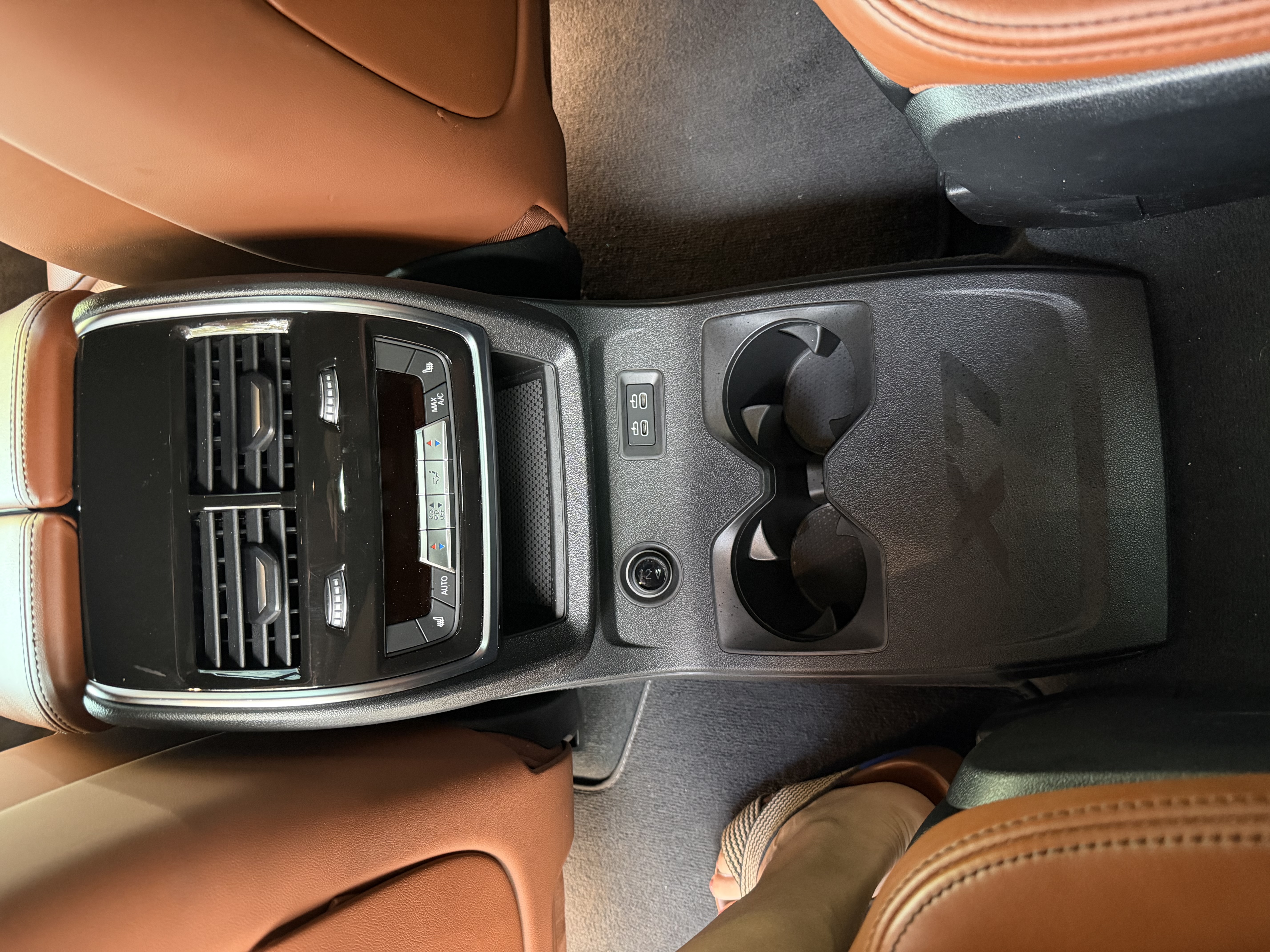 Used 2025 BMW ALPINA XB7 AWD/4WD image 14