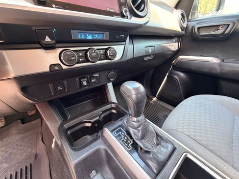 Used 2021 Toyota Tacoma SR5 RWD image 20