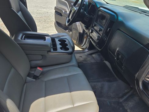 Used 2017 Chevrolet Silverado 1500 W/T RWD image 17