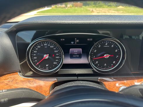 Used 2017 Mercedes-Benz E 300 image 14