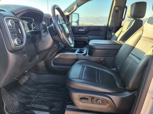 Used 2023 GMC Sierra 3500 Denali w/ Denali Ultimate Package image 15