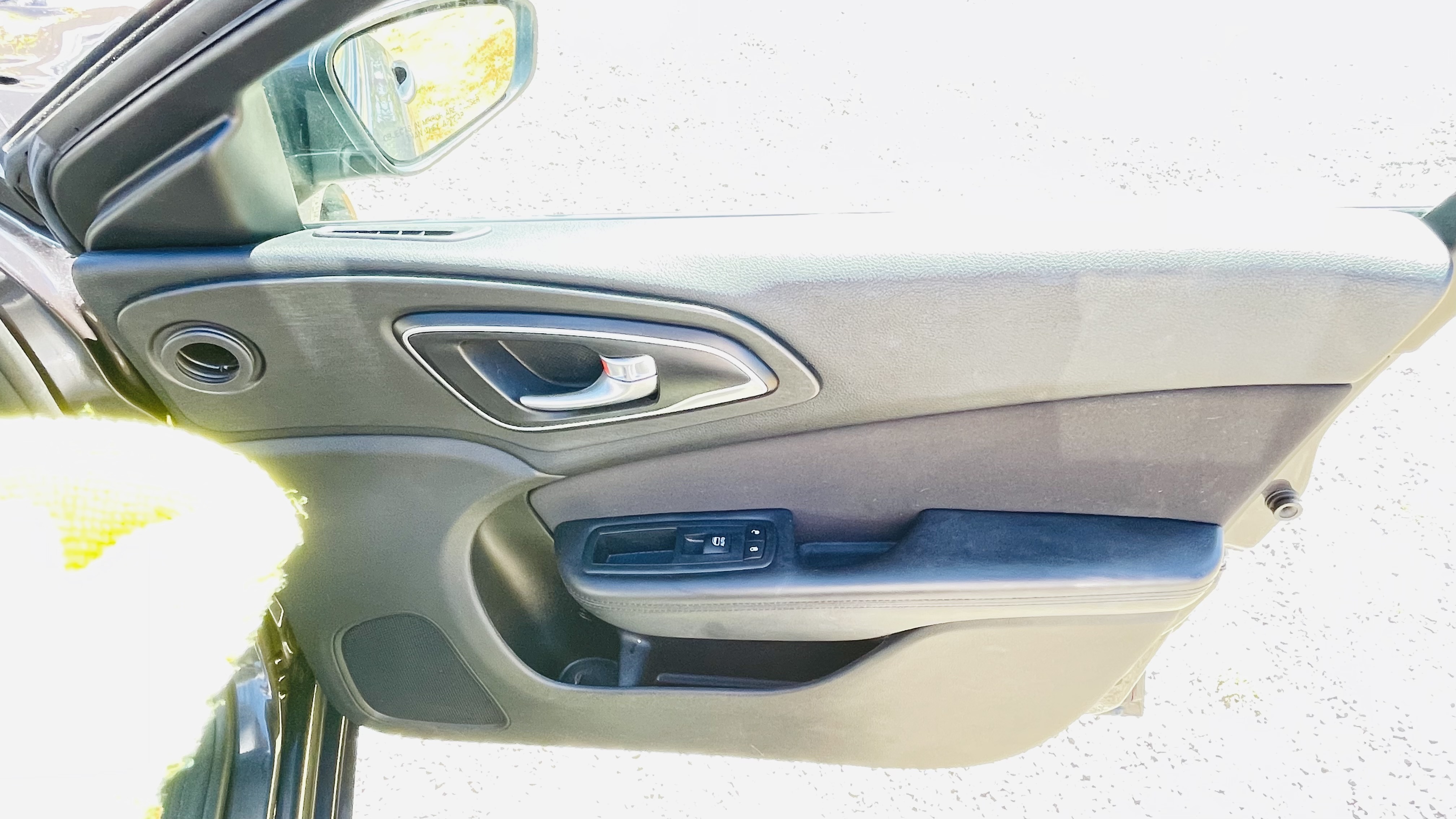 Used 2016 Chrysler 200 Limited w/ Anniversary Edition FWD image 19