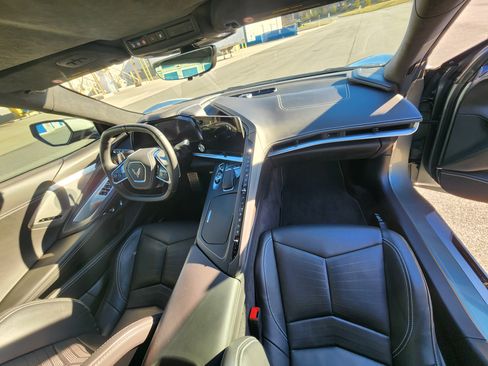 Used 2022 Chevrolet Corvette Stingray Premium Conv w/ Z51 Performance Package image 23