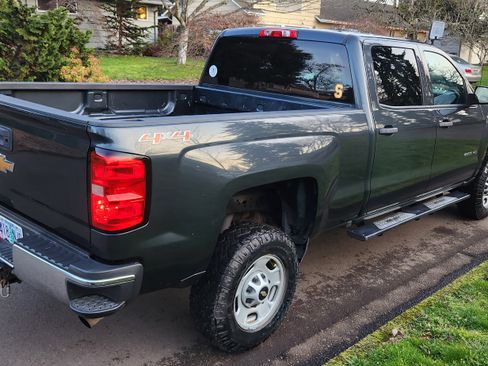 Used 2017 Chevrolet Silverado 2500 W/T w/ WT Fleet Convenience Package image 2