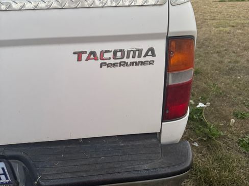 Used 1999 Toyota Tacoma PreRunner w/ Sport Value Pkg image 1