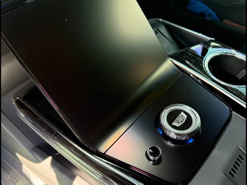 Used 2025 Cadillac Escalade IQ Sport 1 w/ LPO, ONYX Package image 14