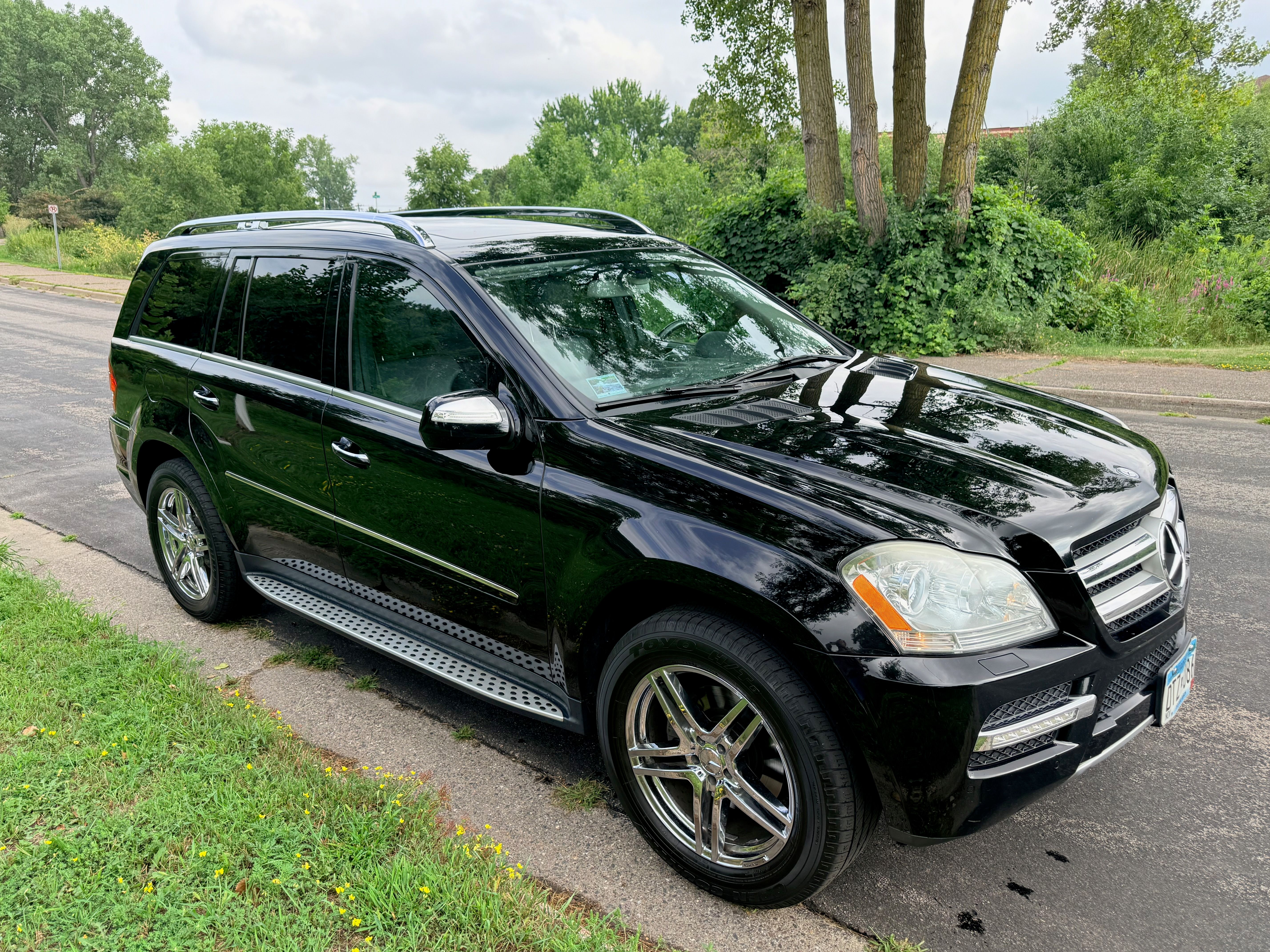 Used 2010 Mercedes-Benz GL 450 4MATIC image 5
