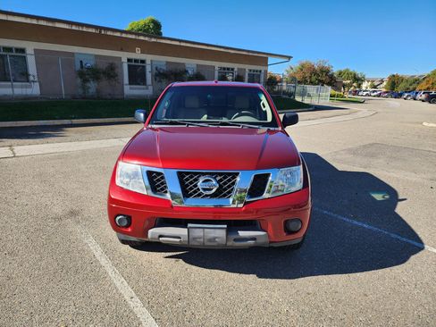 Used 2013 Nissan Frontier SV image 5