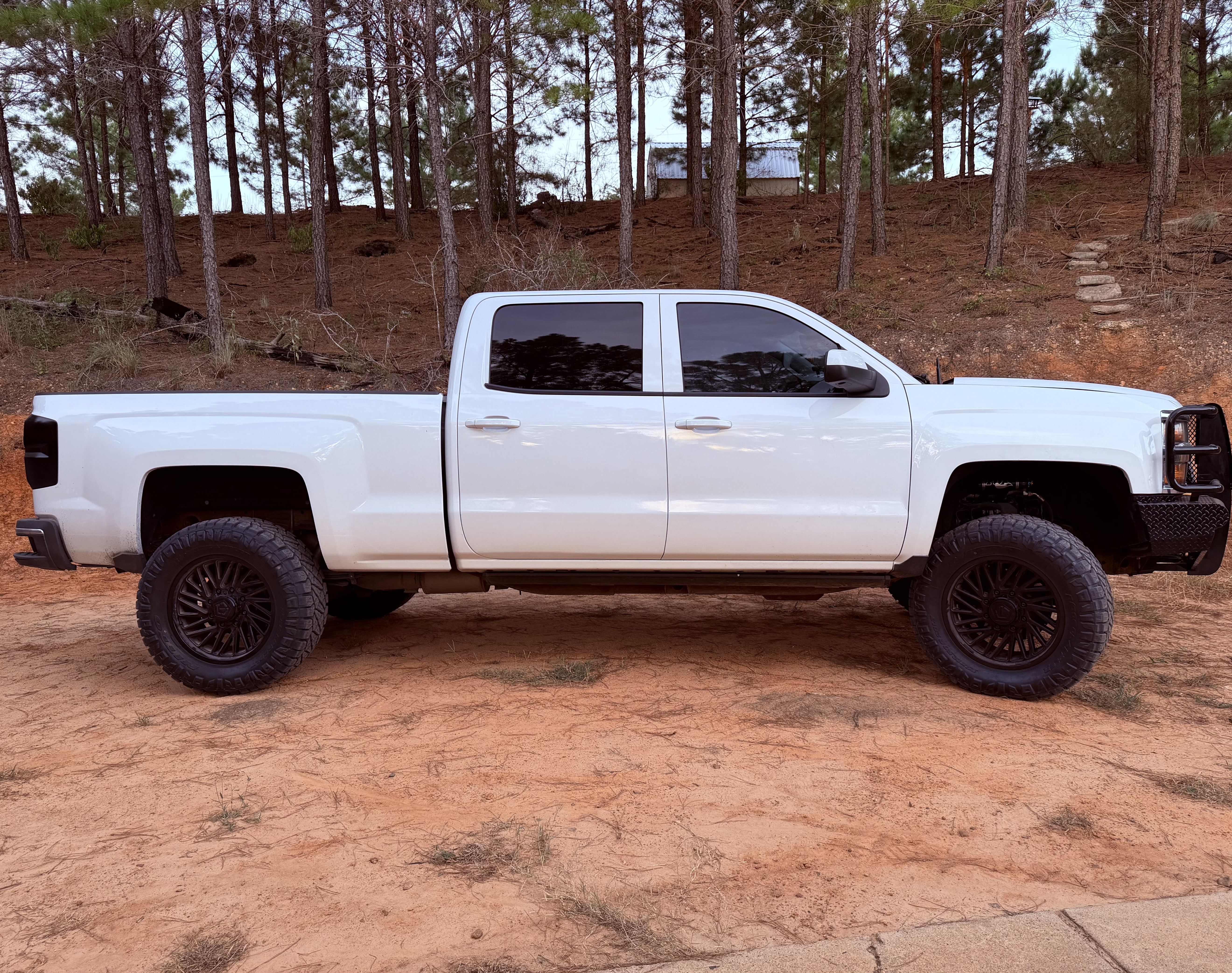 Used 2015 Chevrolet Silverado 2500 LT AWD/4WD image 1
