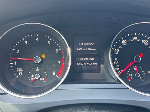 Used 2017 Volkswagen Jetta SE FWD image 12