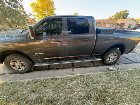 Used 2022 RAM 2500 Tradesman AWD/4WD image 2