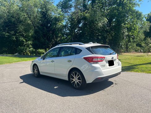 Used 2017 Subaru Impreza 2.0i Limited AWD/4WD image 4