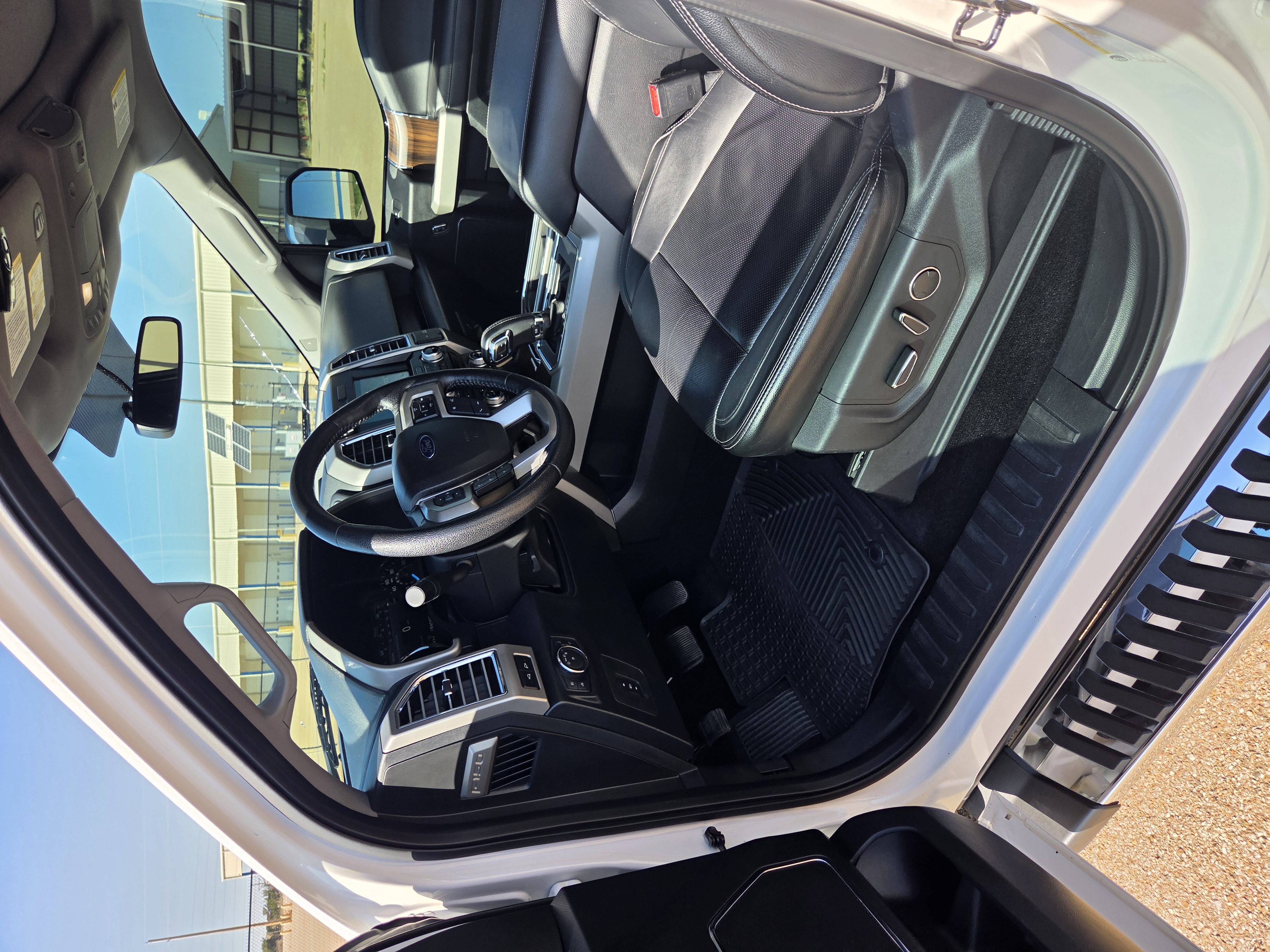 Used 2016 Ford F150 Lariat AWD/4WD image 13