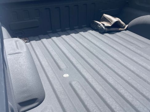 Used 2019 Ford F150 XLT w/ Equipment Group 302A Luxury image 5