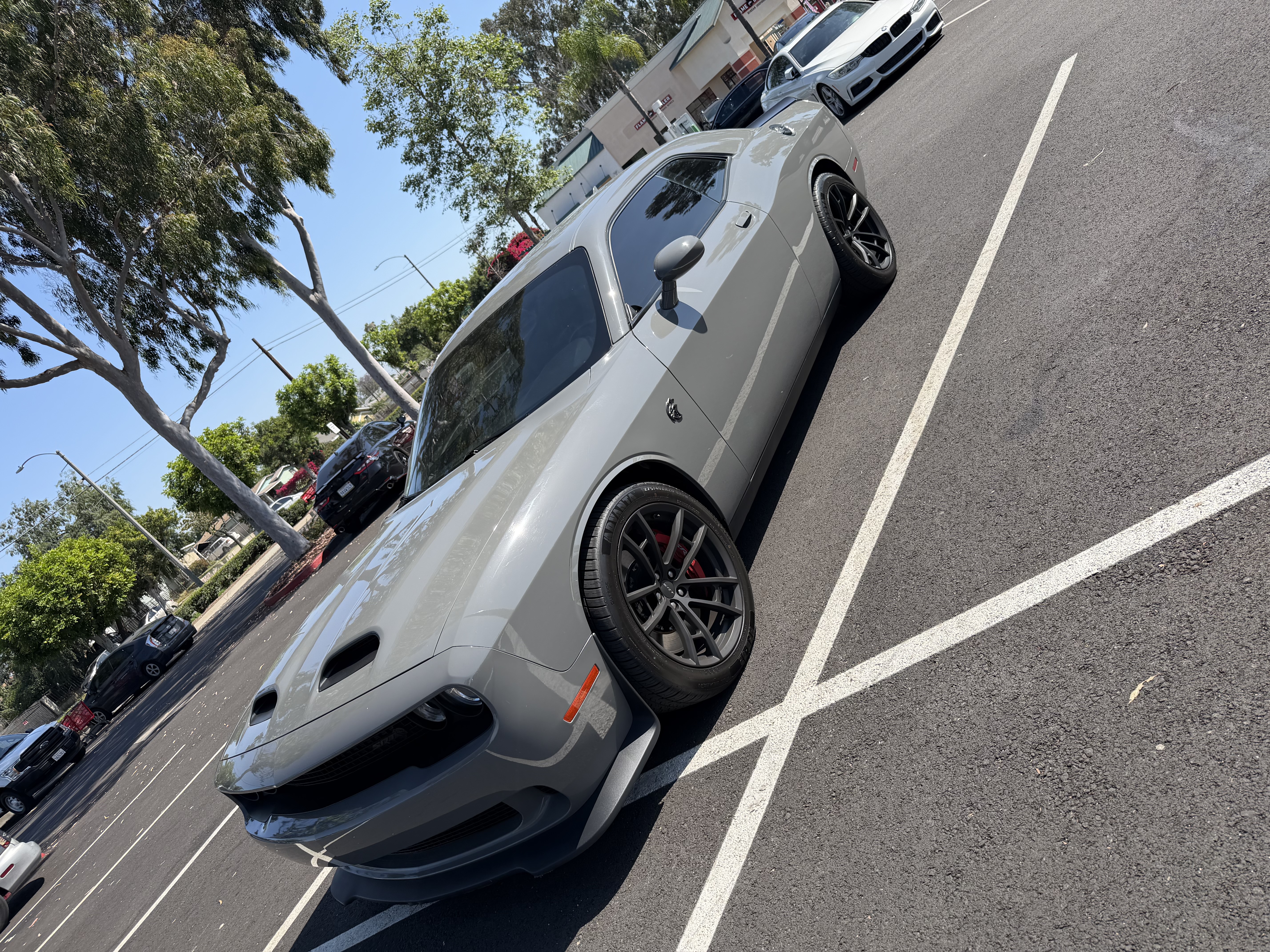 Used 2023 Dodge Challenger SRT Hellcat RWD image 2