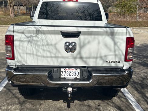 Used 2024 RAM 2500 Tradesman w/ Chrome Appearance Group image 6