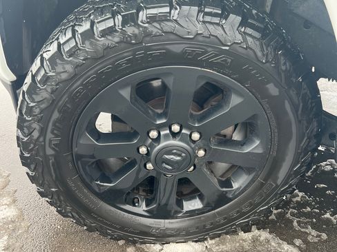 Used 2020 RAM 2500 Big Horn w/ Night Edition image 6