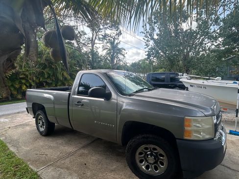 Used 2008 Chevrolet Silverado 1500 W/T w/ Towing Package image 8