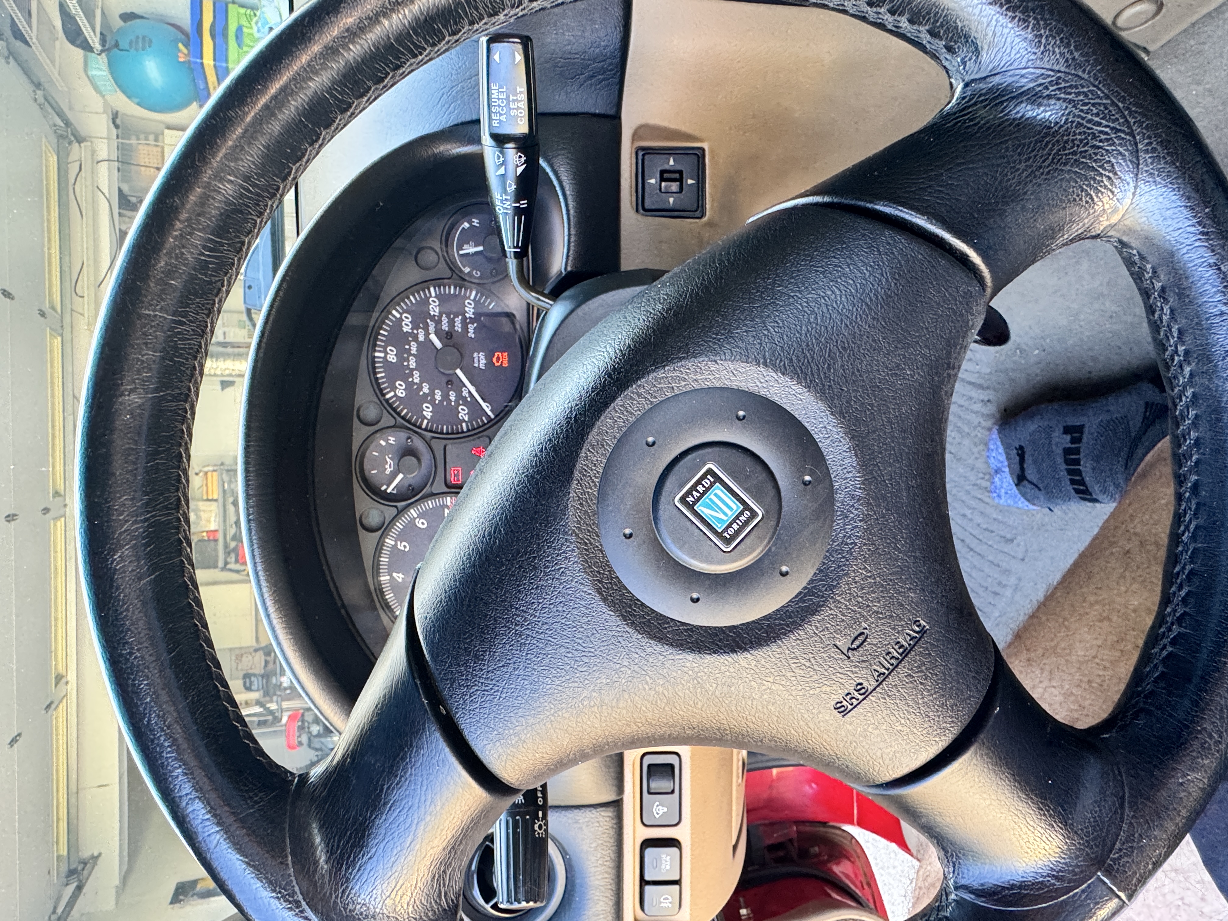 Used 2000 MAZDA MX-5 Miata RWD image 14