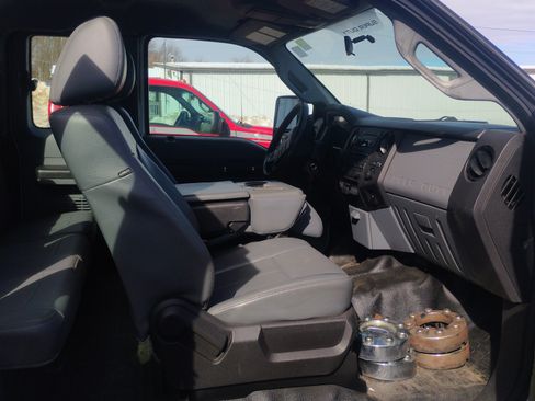 Used 2014 Ford F350 XL image 5